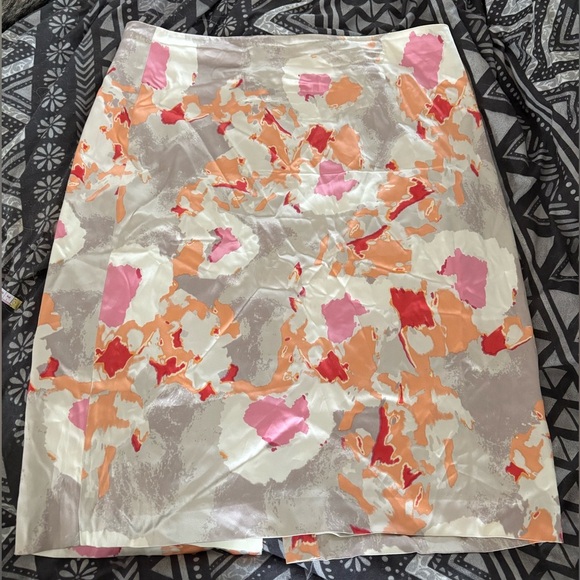 Ann Taylor Silk Floral Midi Skirt - Multicolor women’s 14 - Picture 9 of 11